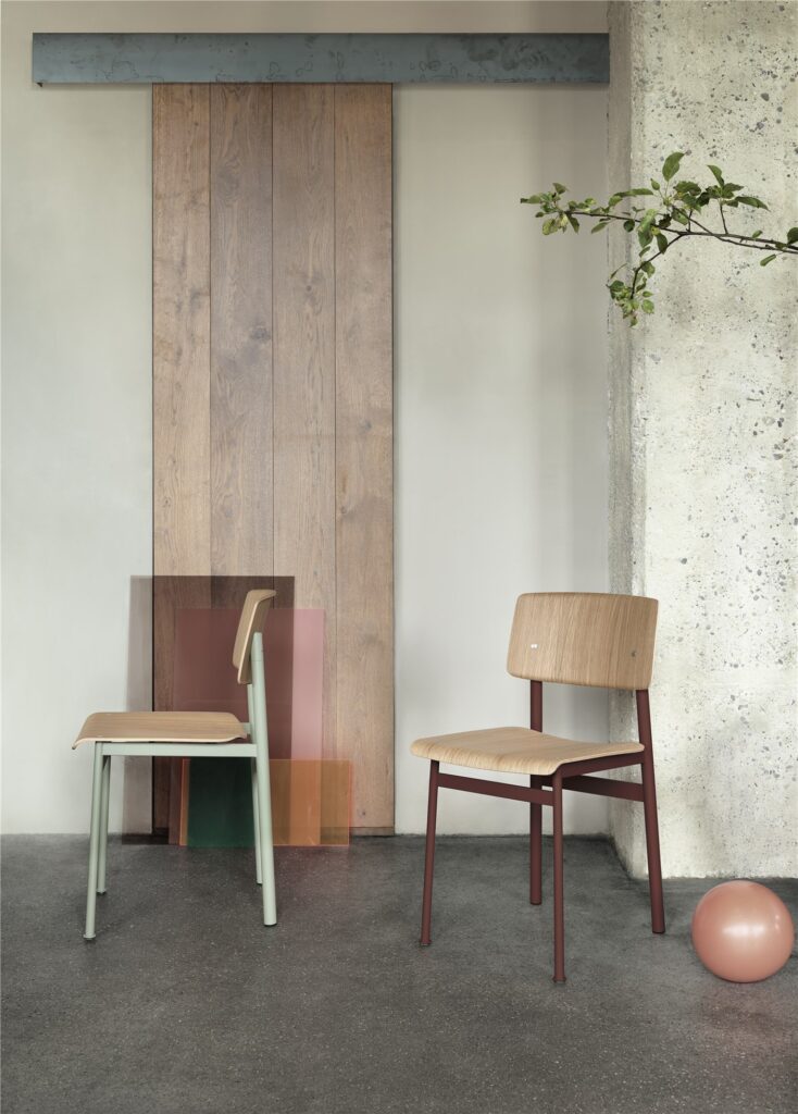 Loft-chair-dusty-green-deep-red-pr-org