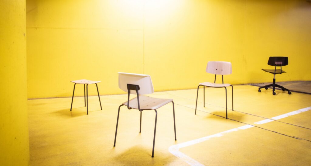 Share-chair-basic-move-stool-bench-330-scaled-aspect-ratio-1356-723-scaled